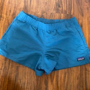 patagonia barley baggie shorts 2.5 inch dark blue